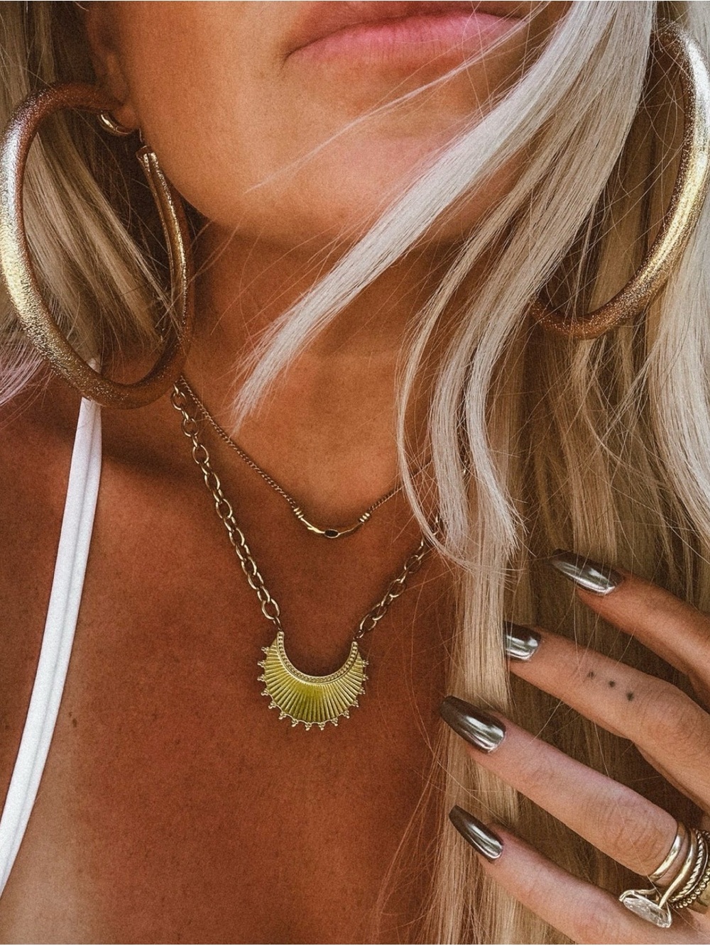 Radiant Gold Sunburst Pendant Necklace